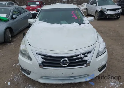 2015 Nissan Altima 2.5/2.5 S/2.5 Sl/2.5 Sv from USA, damaged, VIN 1N4AL3AP1FC272577